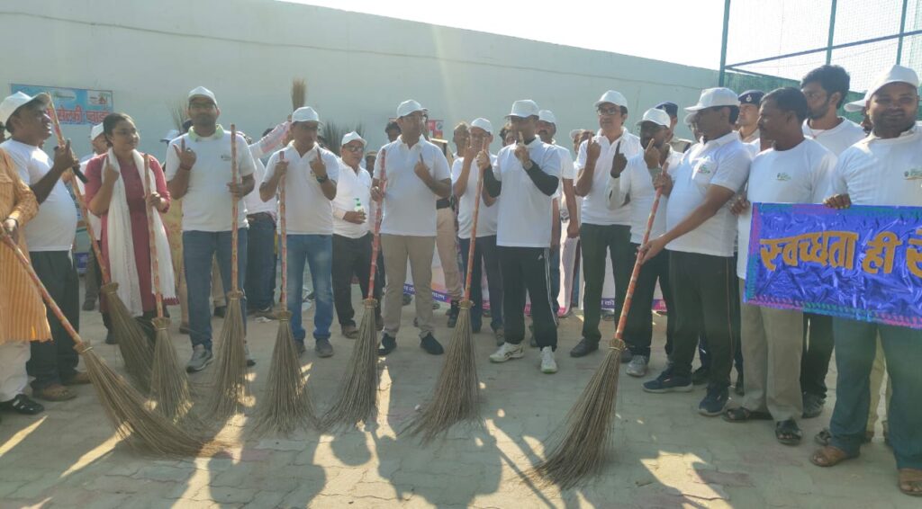 “स्वच्छता ही सेवा अभियान” के तहत एक दिन, एक घंटा, एक साथ, श्रमदान कार्यक्रम का हुआ आयोजन