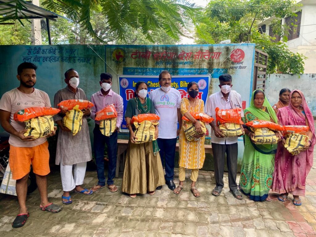 छपरा के प्रसिद्ध हृदय रोग विशेषज्ञ बने निक्षय मित्र ; 8 टीबी मरीजों को लिया गोद