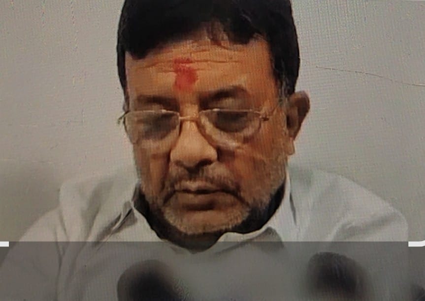 अस्पताल में आक्रोशित मरीज के परिजनों ने डॉक्टर को पीटा ; बवाल के बाद इमरजेंसी सेवा भी हुई ठप्प
