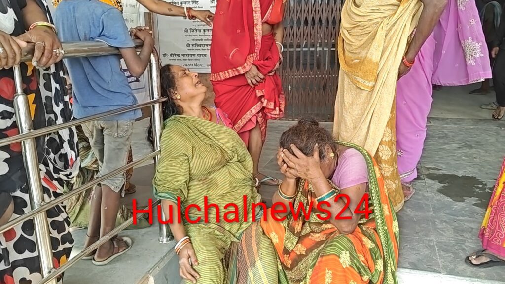 चाचा को भतीजा ने धारदार हथियार से मौत के घाट उतारा ; घर में मचा कोहराम