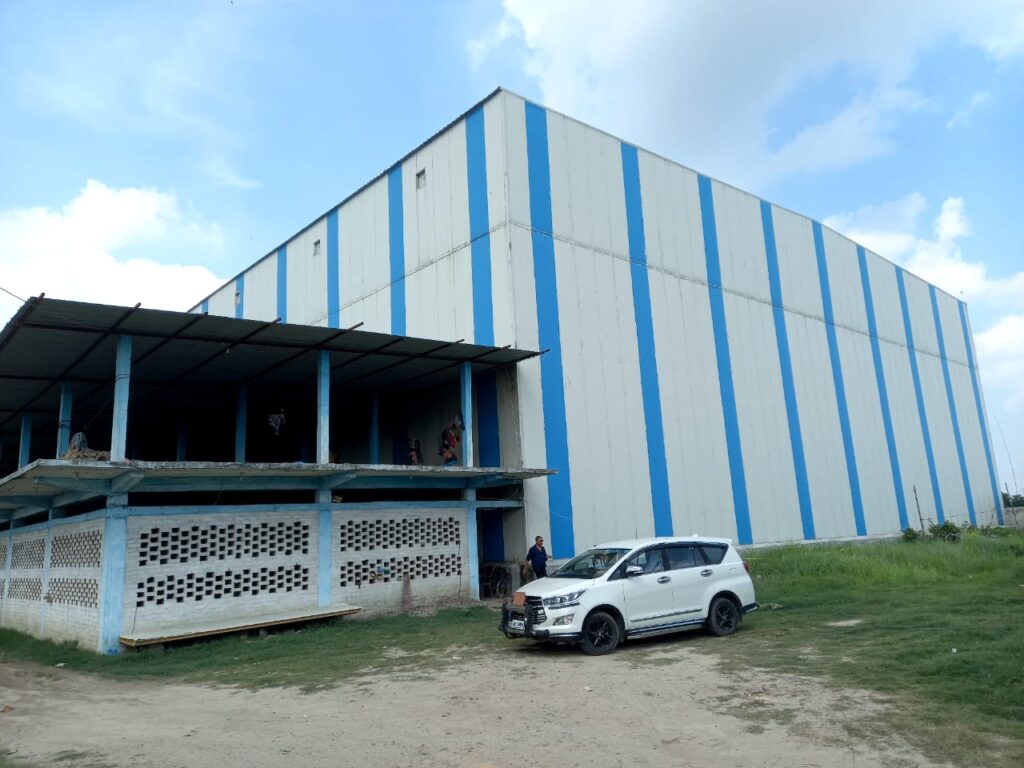 कोल्ड स्टोर के पानी टंकी में गिरने से एक मजदूर की मौत