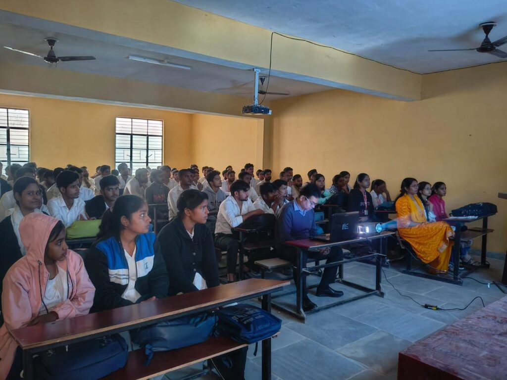 विवेकानंद VIP फार्मेसी कॉलेज में विश्व मधुमेह दिवस के उपलक्ष्य में विशेष जागरूकता कार्यक्रम का आयोजन