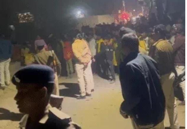 ट्रिपल मर्डर : प्रॉपर्टी डीलर की गोली मारकर हत्या ; मॉब लिंचिंग का शिकार हो गये दो संदिग्ध हमलावर