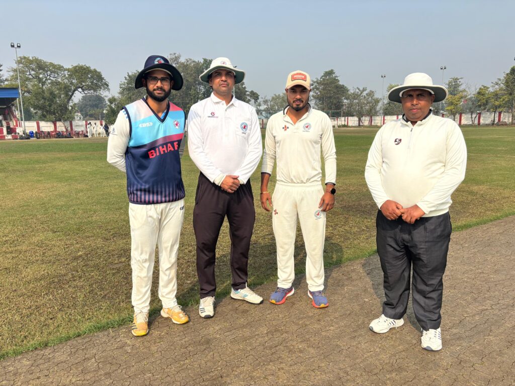 सोनपुर मेला बालक क्रिकेट प्रतियोगिता में सोनपुर रेलवे- 11 ने पटना- 11 को हराया