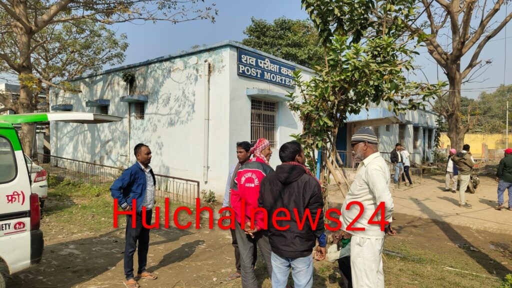 प्यार ऐसा चढ़ा परवान कि साथ जीने मरने की कसमें खाई ; पर बाली उमर नहीं झेल पाया विरोध तो दुपट्टे से दोनों ने साथ कर लिया खुदकुशी