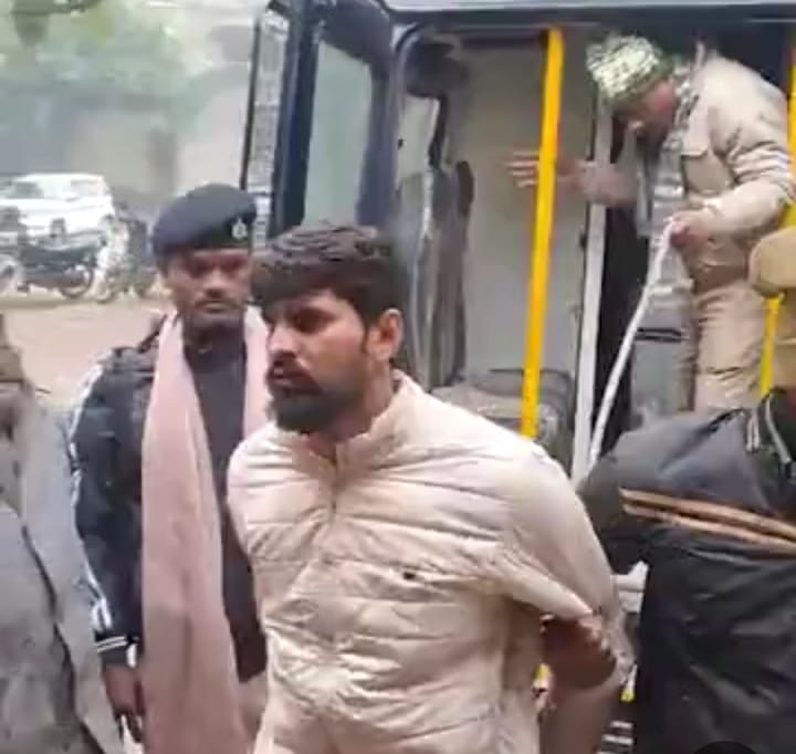 गर्लफ्रेंड के साथ लाइफ सेट करने को लेकर कर डाली थाने भवानी मंदिर से 1.08 करोड़ की चोरी