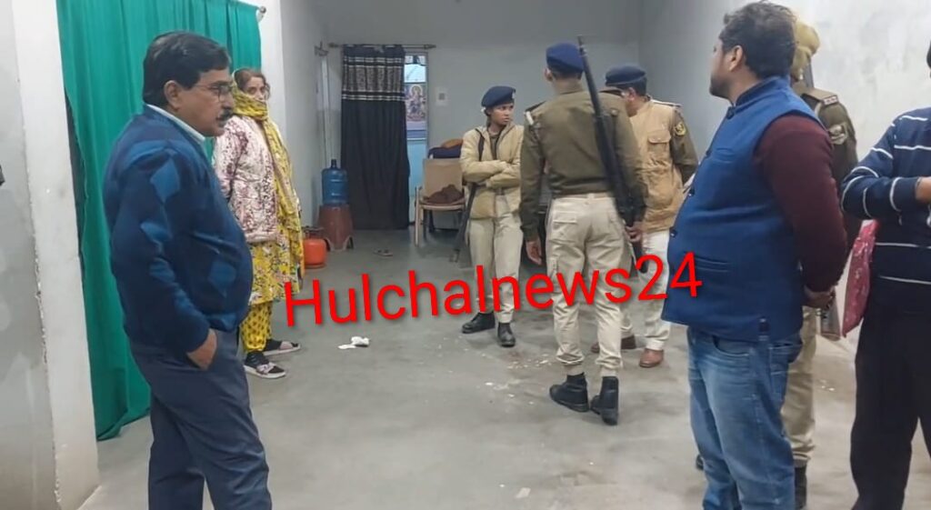 प्रशासन द्वारा सील किए गए फर्जी नर्सिंग होम के अंदर रह रही थी कथित महिला चिकित्सक ; छह दिन बाद प्रशासन ने निकलवाया बाहर