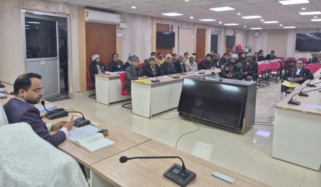 अभियोजन की प्रक्रिया में तेजी लाने के लिये सभी संबंधित अभियोजन पदाधिकारियों को डीएम ने दिया आवश्यक निर्देश