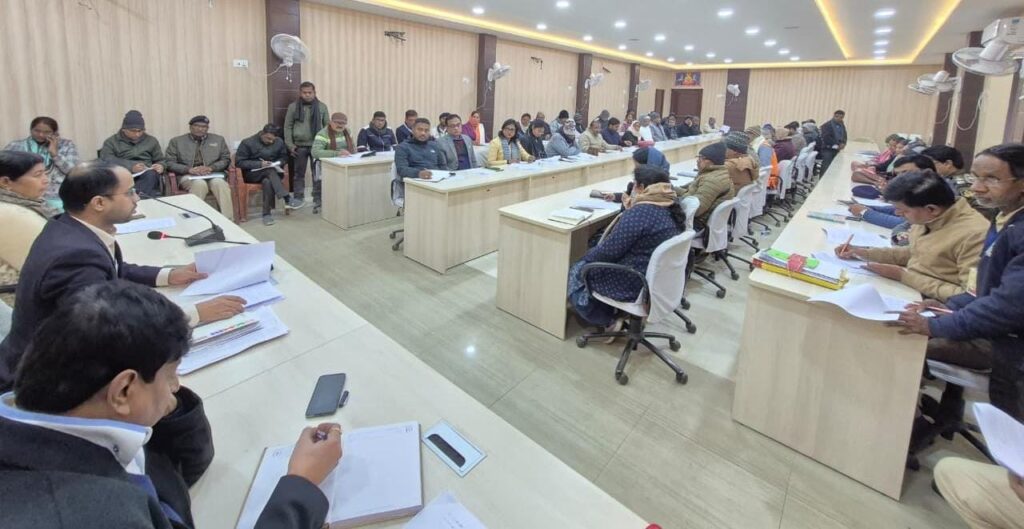 गणतंत्र दिवस समारोह के आयोजन को लेकर जिलाधिकारी ने सभी विभागों के साथ बैठक कर समारोह को भव्य बनाने का दिया निर्देश