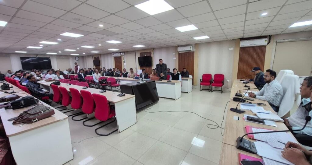 मैट्रिक परीक्षा में 68 परीक्षा केंद्रों पर 64397 परीक्षार्थी होंगे शामिल ; परीक्षा को लेकर सोशल मीडिया पर किसी भी तरह का भ्रामक पोस्ट करने वाले के विरूद्ध होगी कार्रवाई : डीएम