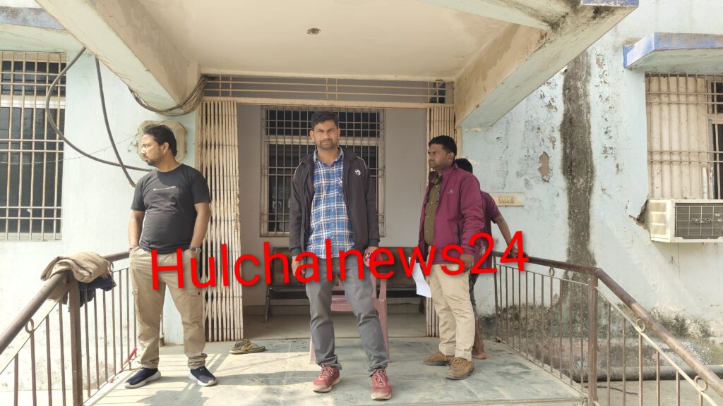 सड़क दुर्घटना में गंभीर रूप से घायल पुजारी की उपचार के दौरान मौत