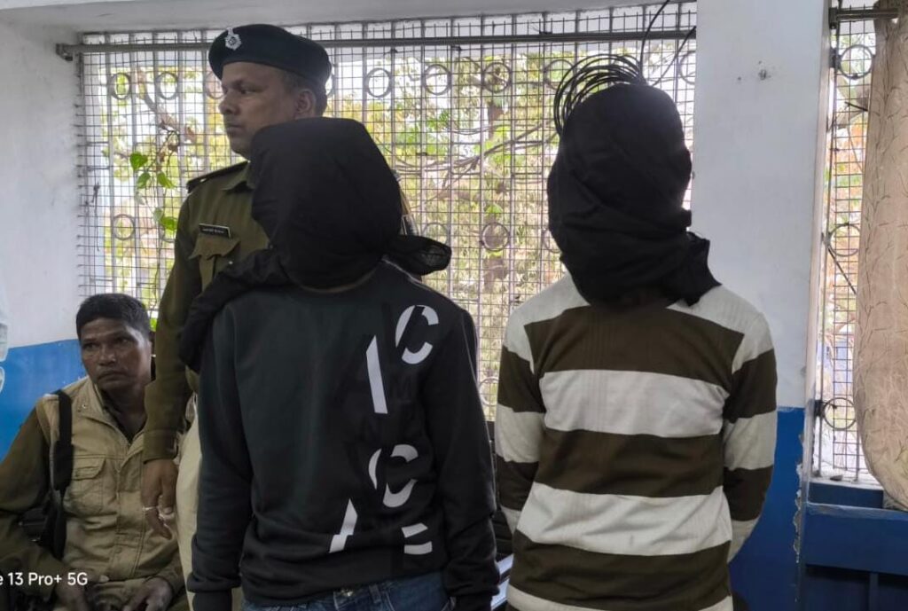 बाइक चोर गिरोह का पर्दाफाश ; 12 चोरी की बाइक के साथ दो शातिर चोर गिरफ्तार