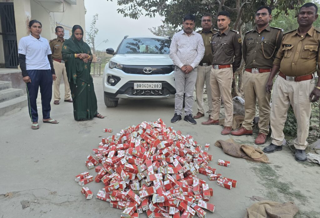 कार के इंजन में छुपाकर समस्तीपुर ले जा रहे शराब को पुलिस ने किया जब्त