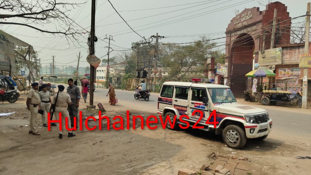 बालू माफियाओं ने खनन पदाधिकारी पर बोला हमला ; वाहन का शीशा तोड़ा ; मौके पर पहुंचे डीआईजी