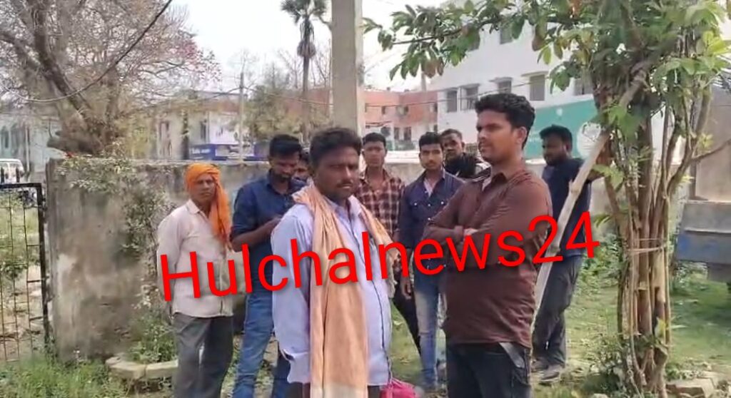 फंदे पर लटकी मिली विवाहिता की लाश ; मायके वालों ने लगाया ससुराल वालों पर हत्या का आरोप