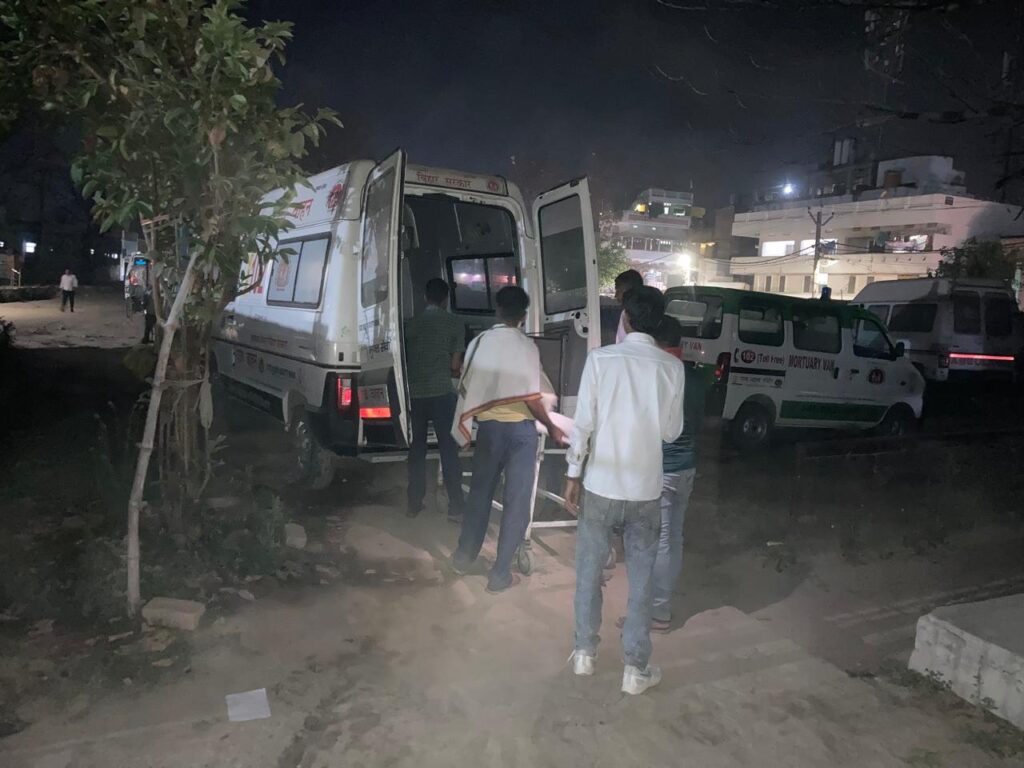 सारण में 24 घंटे के अंदर तीन व्यक्ति की संदिग्ध मौत ; एक शव का मेडिकल बोर्ड ने पोस्टमार्टम कर बिसरा को भेजा FSL