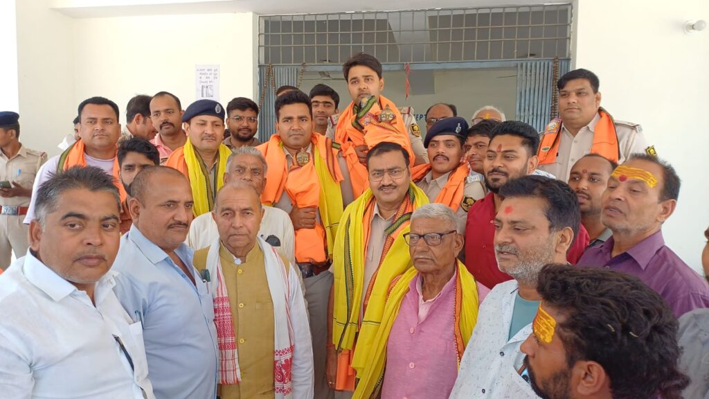 खत्म हुआ प्रभु का ‘कानूनी वनवास’, मशरक में निकला भव्य जुलूस