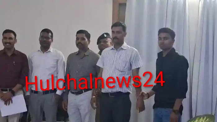 खनन विभाग में निगरानी का छापा : ₹50 हजार रिश्वत लेते डाटा एंट्री ऑपरेटर व परिचारी गिरफ्तार