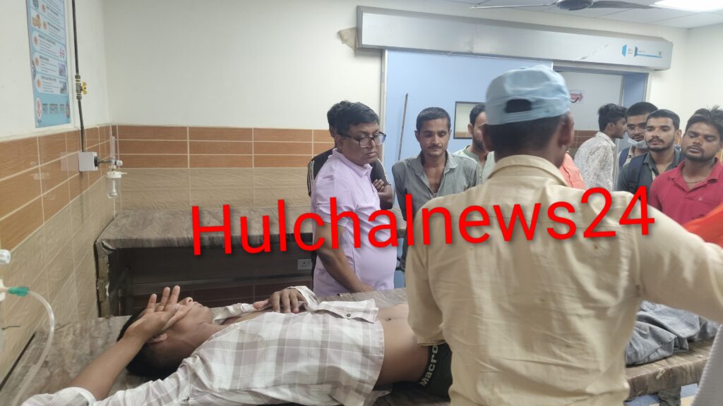 शहर में हो-हंगामा के बीच हुई चाकूबाजी में एक किशोर जख्मी