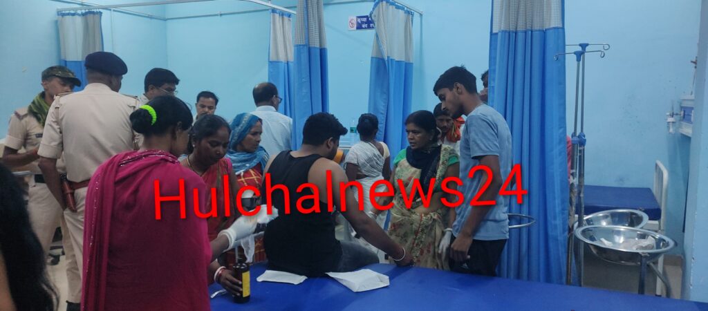 शव यात्रा में शामिल बस हुई दुर्घटनाग्रस्त ; एक व्यक्ति की मौत दर्जनभर गंभीर