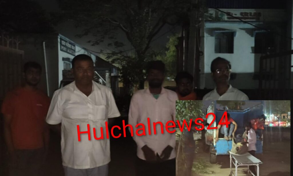 बालू लदे अनियंत्रित ट्रक की चपेट में आने से ट्राई साइकिल सवार विकलांग की मौत ; लगा रोना-धोना