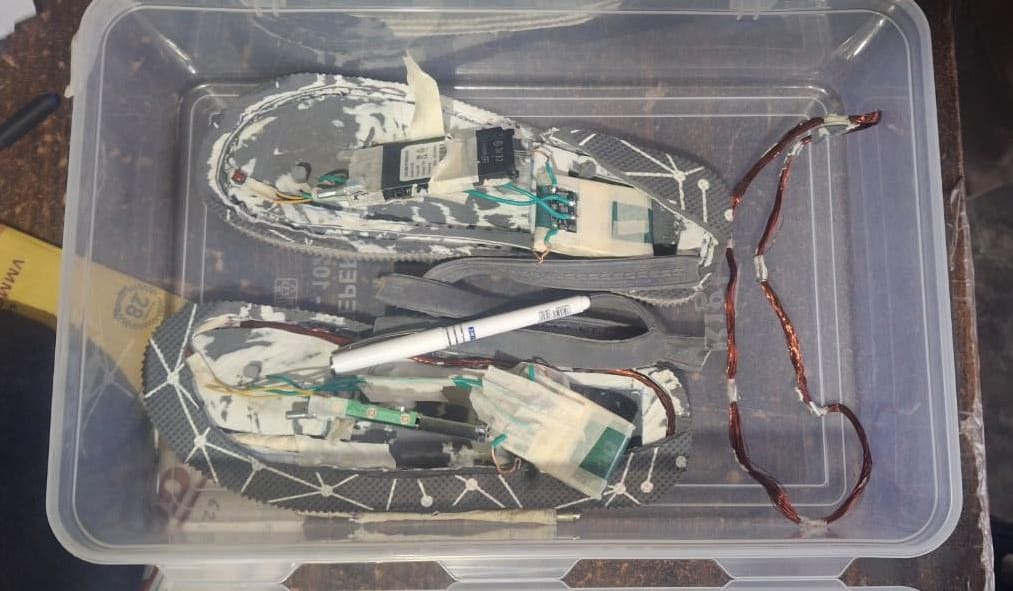 बीपीएससी परीक्षा के दौरान मुन्ना भाई गिरफ्तार ; स्लीपर में छुपा रखा था ब्लूटूथ डिवाइस