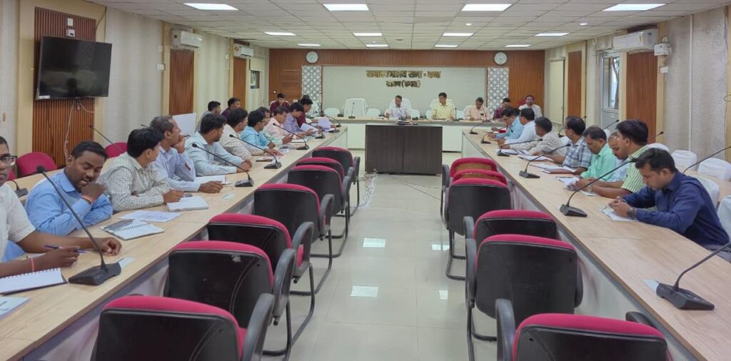 धान अधिप्राप्ति के तहत CMR आपूर्त्ति की डीएम ने की समीक्षा ; 10 मई तक 75% लक्ष्य पूर्ण करने का सख्त निर्देश