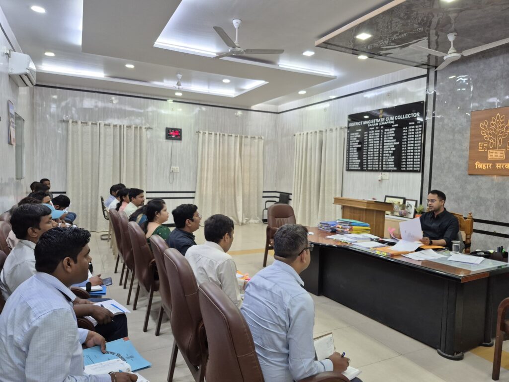 सोलर स्ट्रीट लाइट योजना के लक्ष्य प्राप्ति में विलंब पर दो BPRO को कारण बताओ नोटिस ; एक एजेंसी पर दंडात्मक कार्रवाई का निर्देश