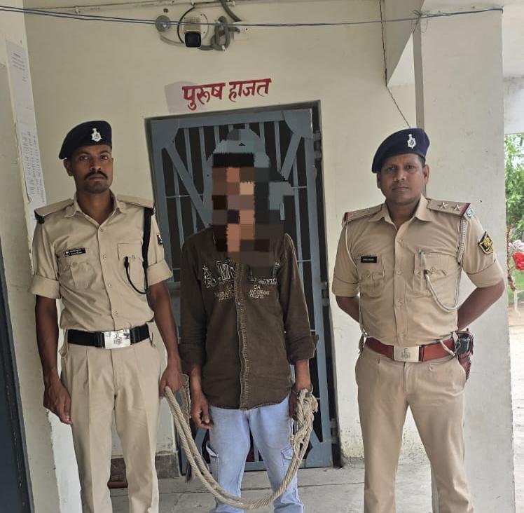 तिलक समारोह के दौरान चाकू घोंप युवक की हत्या कांड का मुख्य अभियुक्त किया गया गिरफ्तार