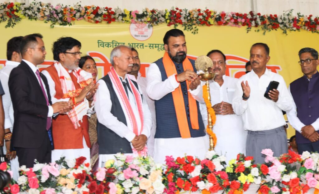 जेपी गंगा पथ, पटना की तर्ज पर सोनपुर में गंगा-अंबिका पथ का होगा निर्माण ; लोगों की समस्याओ का त्वरित समाधान ही ‘सहयोग शिविर’ का मूल उद्देश्य : सीएम सम्राट